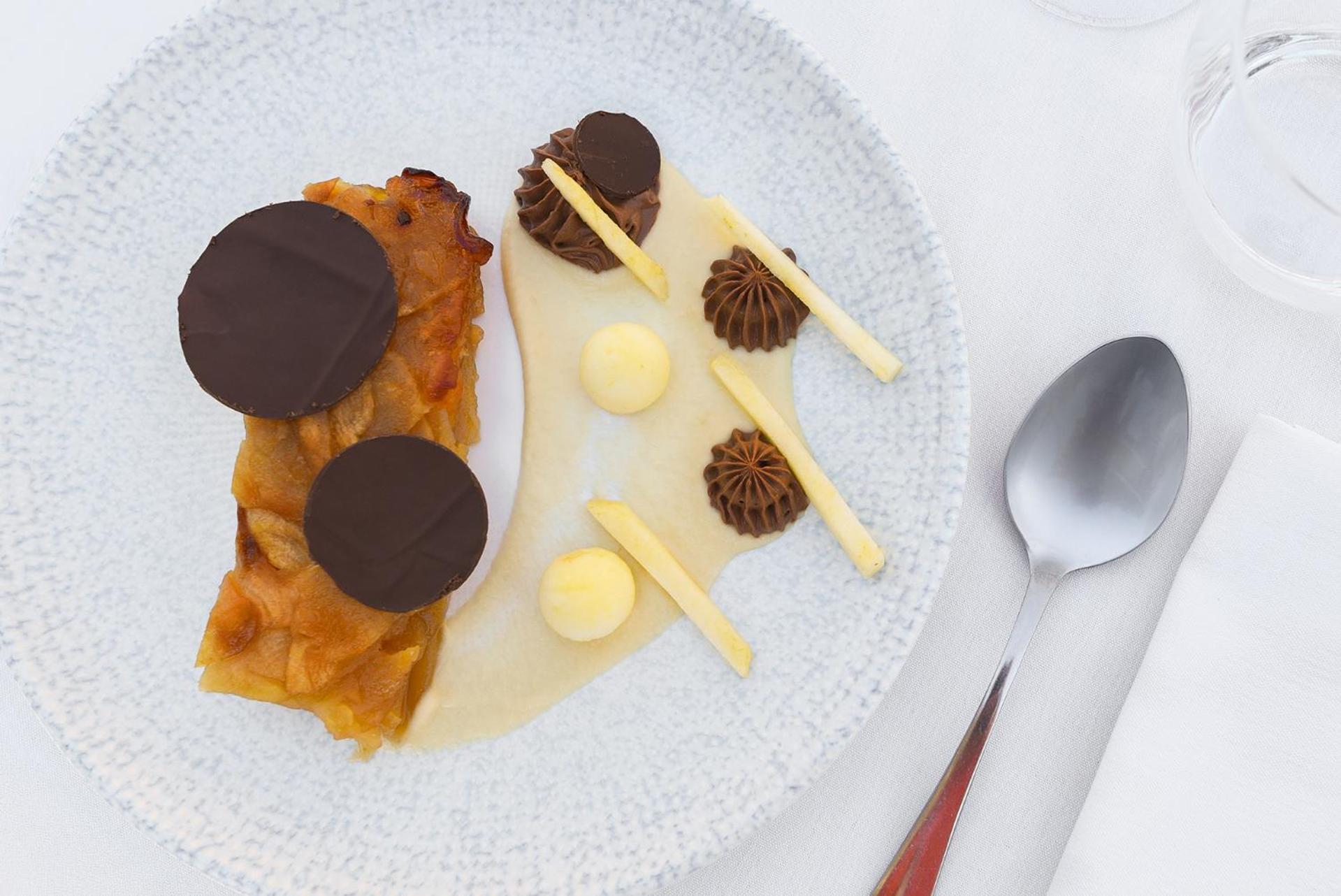 Hotel Restaurant Le Relays Du Chasteau - Logis Hotel Brousse-le-Chateau ภายนอก รูปภาพ