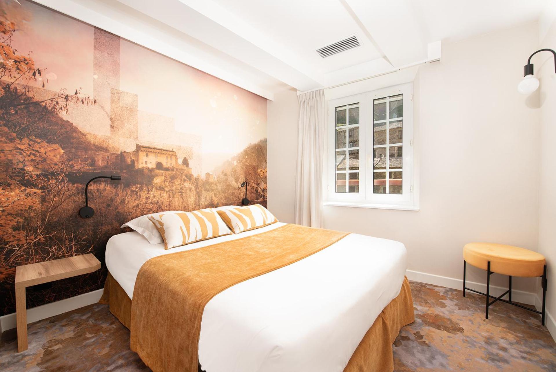 Hotel Restaurant Le Relays Du Chasteau - Logis Hotel Brousse-le-Chateau ภายนอก รูปภาพ