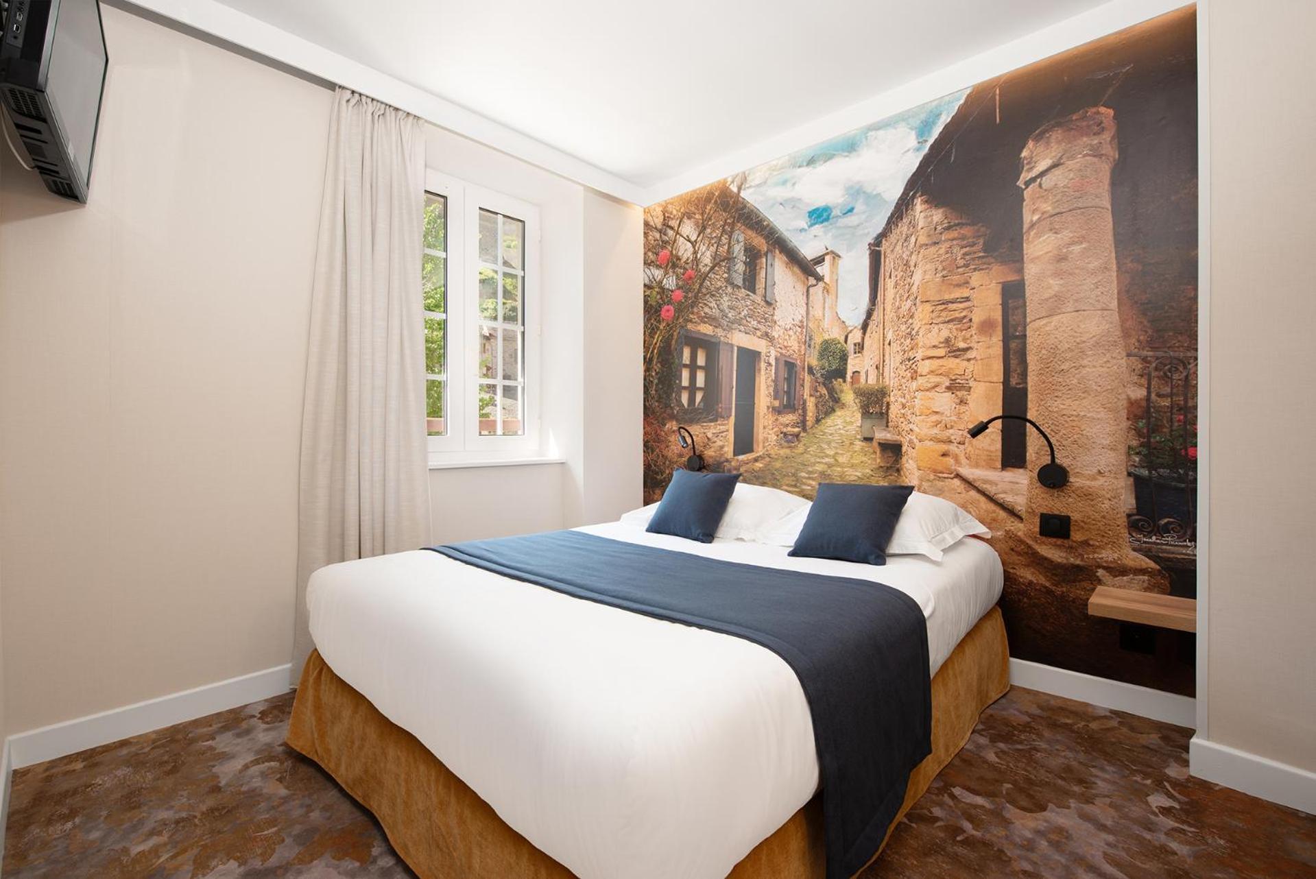 Hotel Restaurant Le Relays Du Chasteau - Logis Hotel Brousse-le-Chateau ภายนอก รูปภาพ
